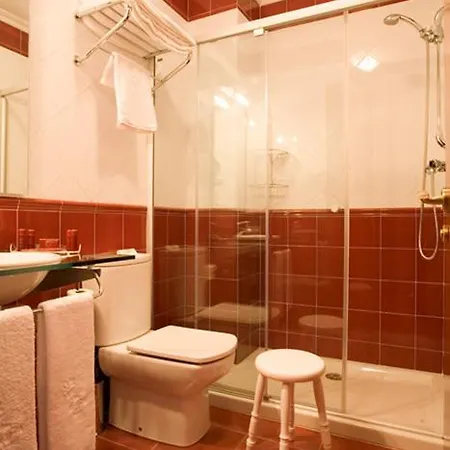 La Fonda De Guest house